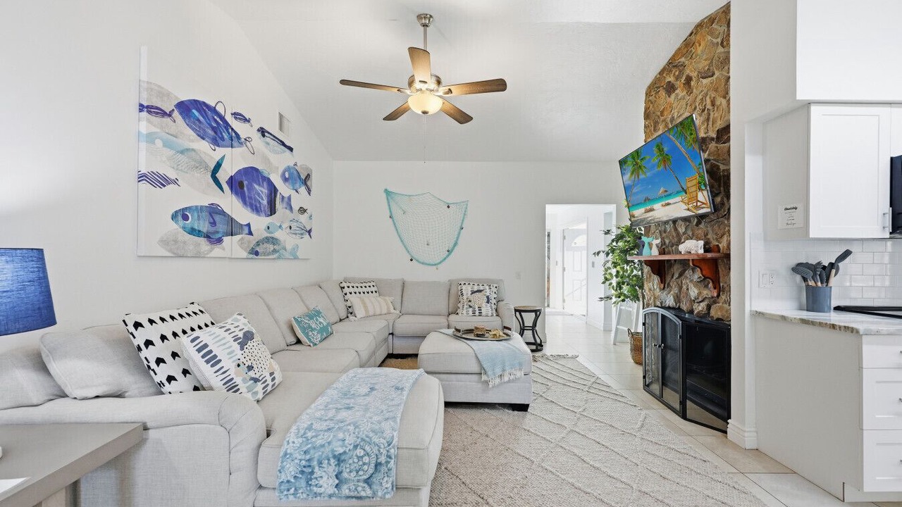 Photo of Livingroom in Belair Bayou