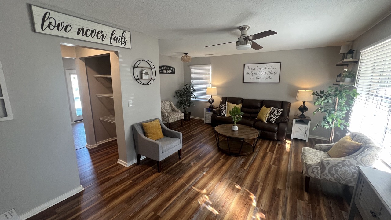 Photo of Livingroom in Burton