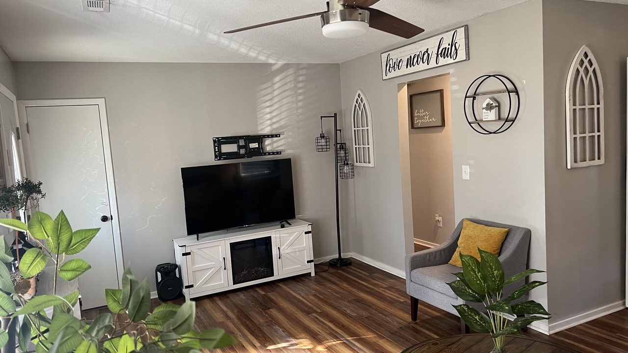Photo of Livingroom in Burton
