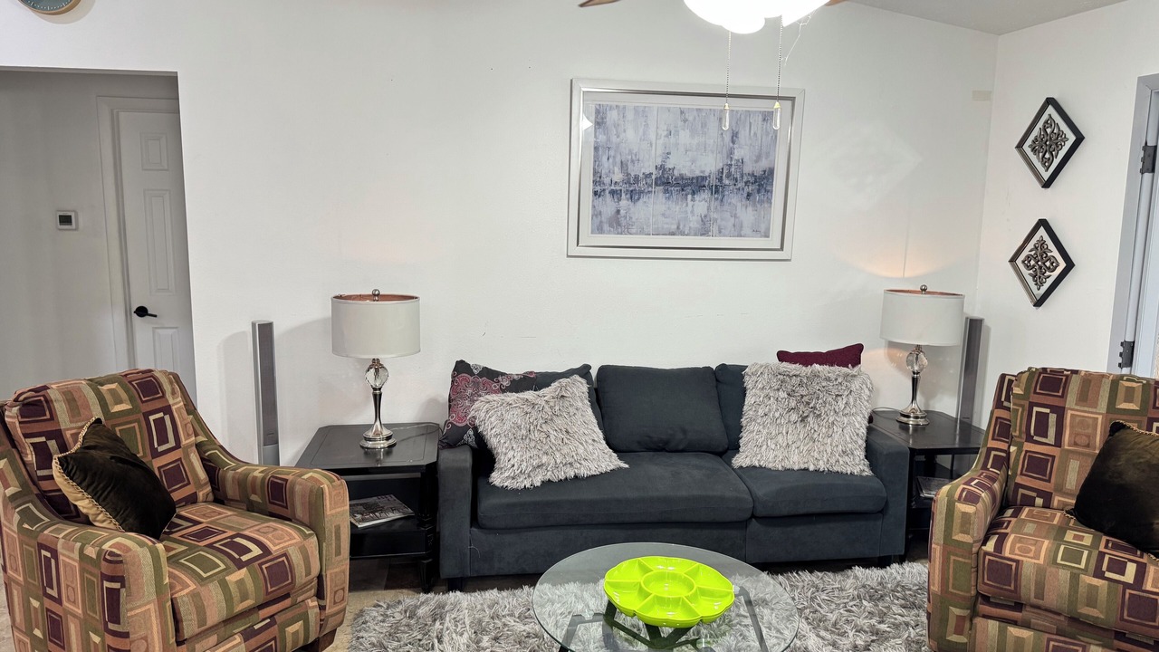 Photo of Livingroom in Riverview