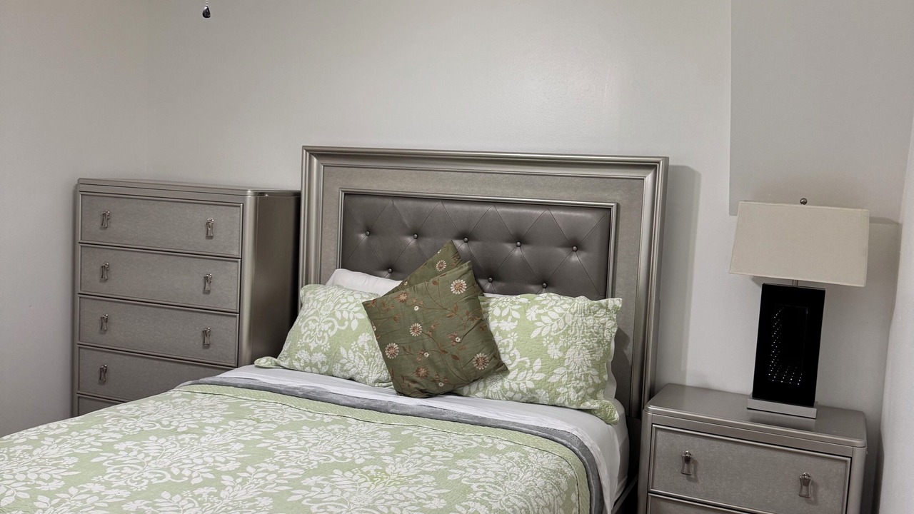 Photo of Bedroom in Riverview