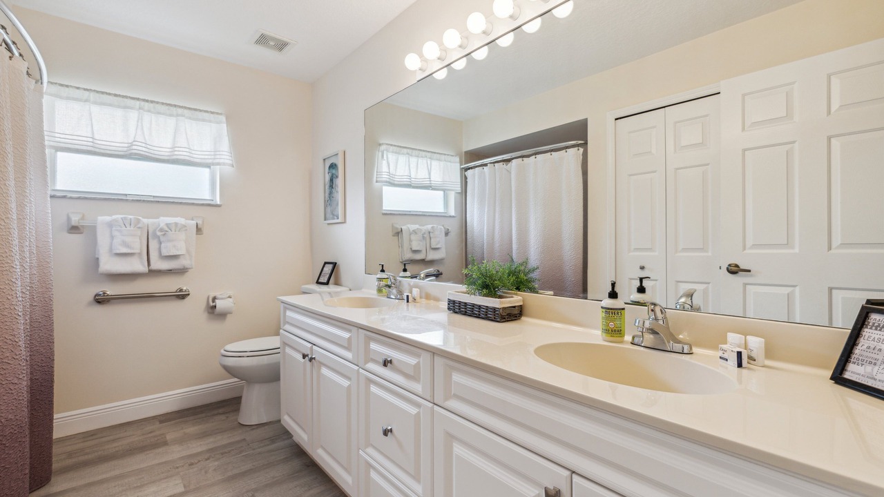 Photo of Bathroom in Sebastian Highlands