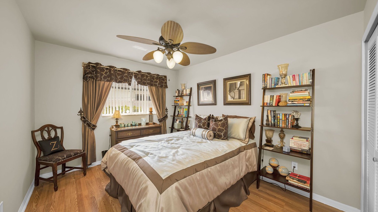 Photo of Bedroom in Trafalgar