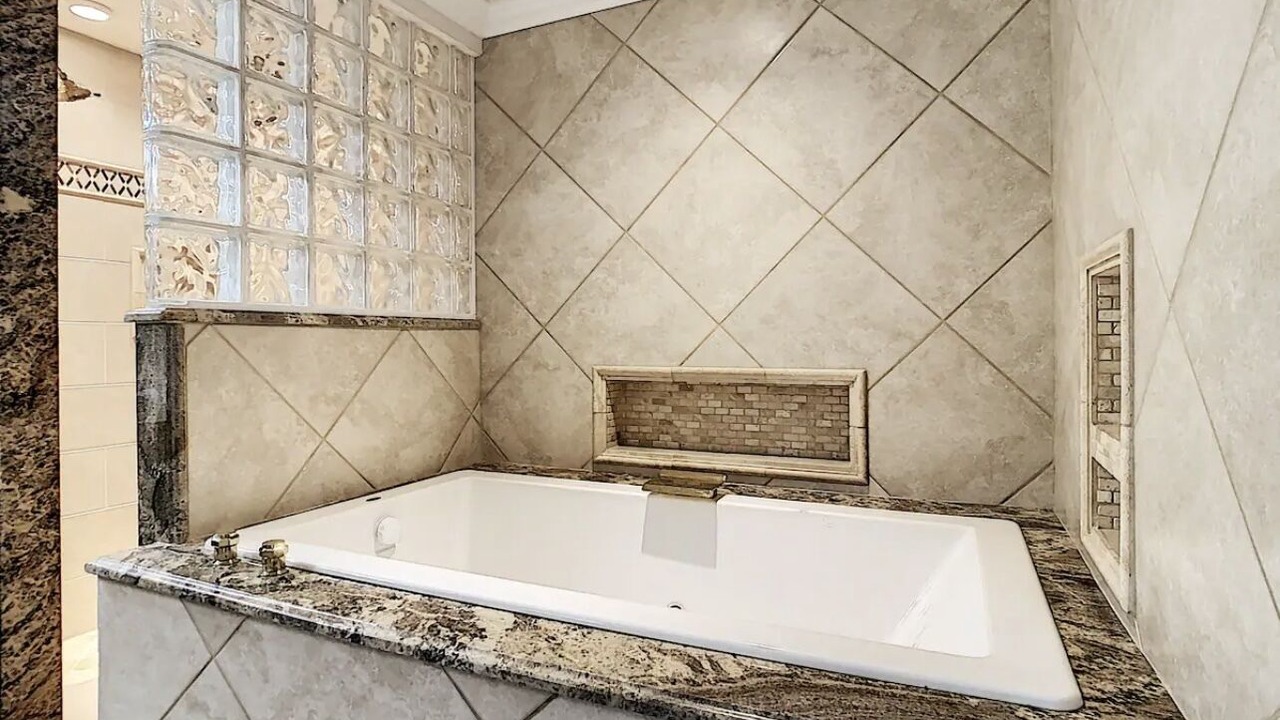 Photo of Bathroom in Kings Lake