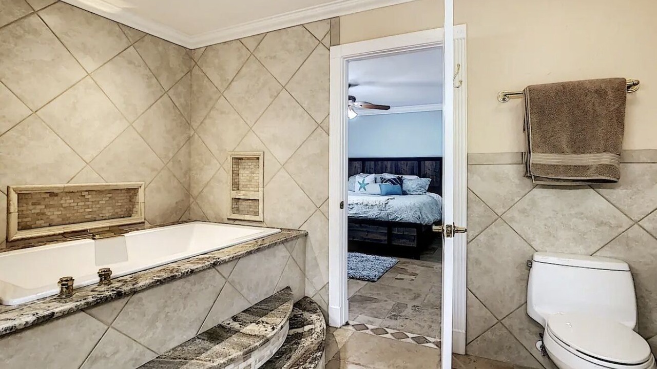 Photo of Bathroom in Kings Lake