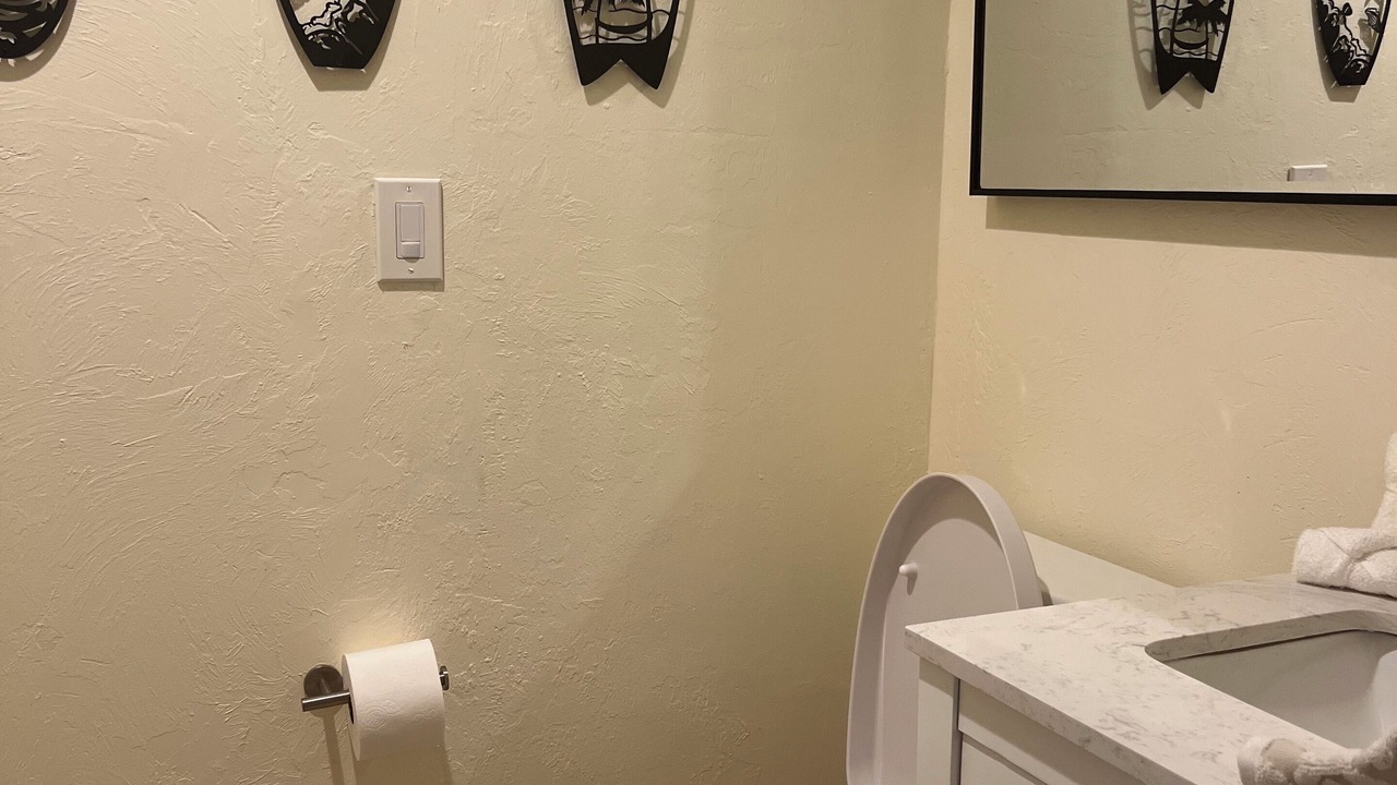 Photo of Bathroom in Kings Lake