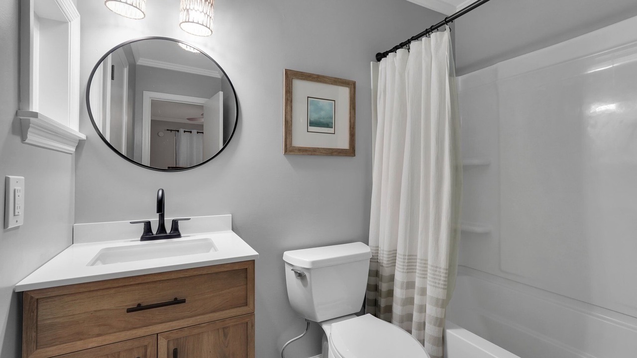 Photo of Bathroom in Folly Field