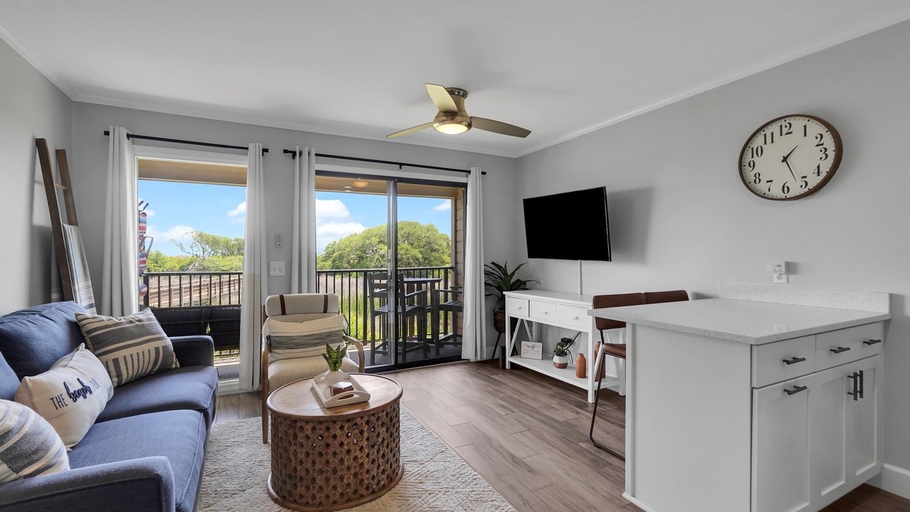 Photo of Livingroom in Folly Field