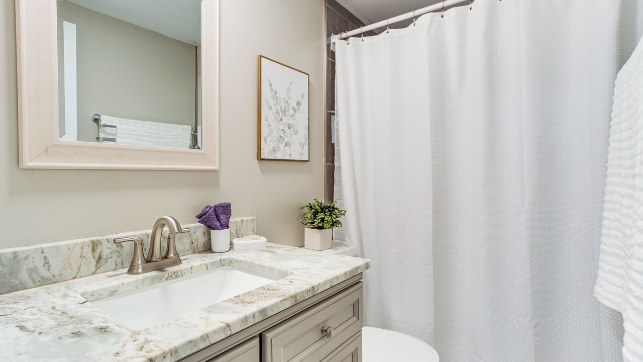 Photo of Bathroom in Bogart