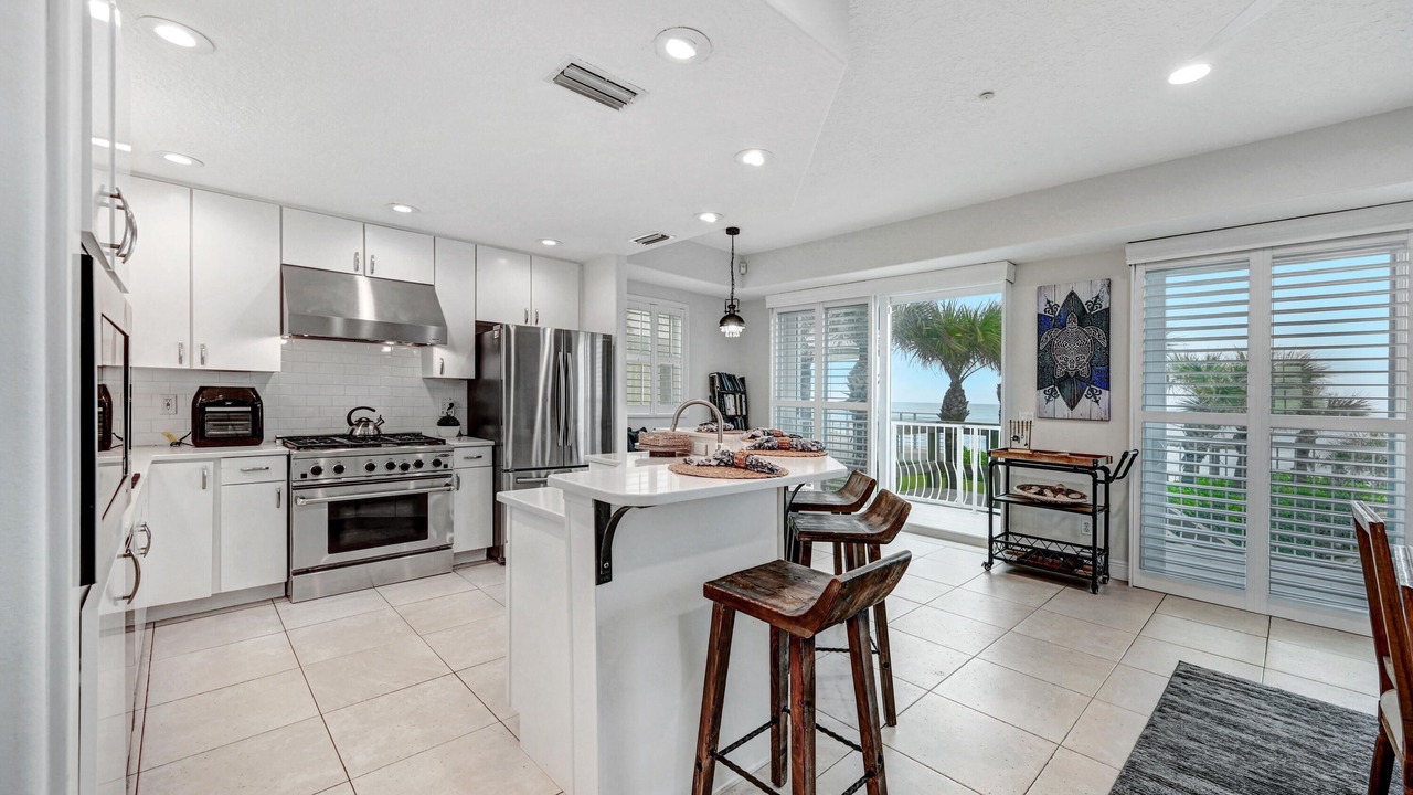 Photo of Bedroom in Sunnyland Beach