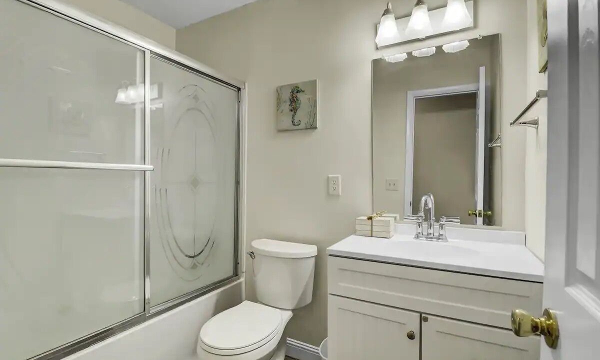 Photo of Bathroom in Goose Creek