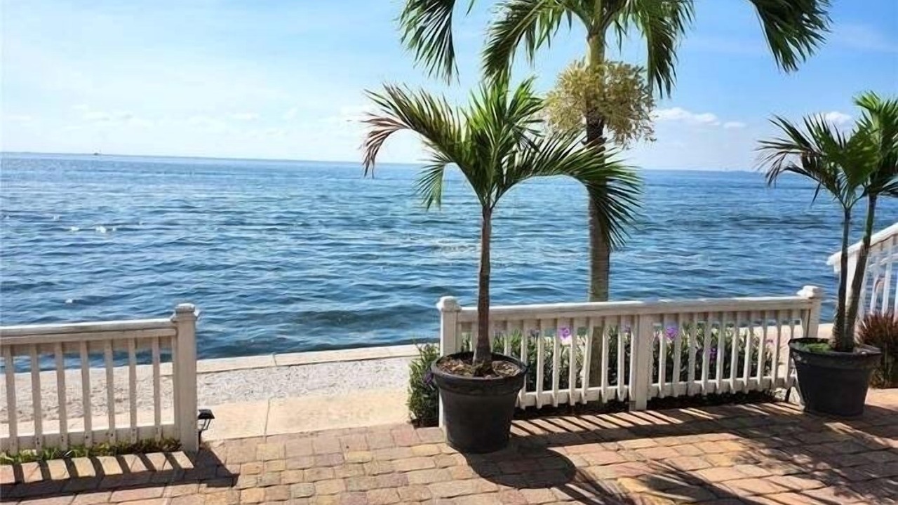 Photo of Patio Balcony in Coquina Key
