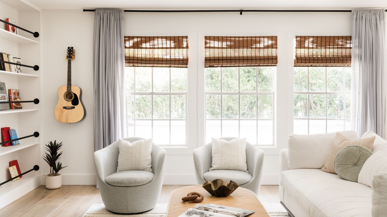 Photo of Livingroom in Central Beach
