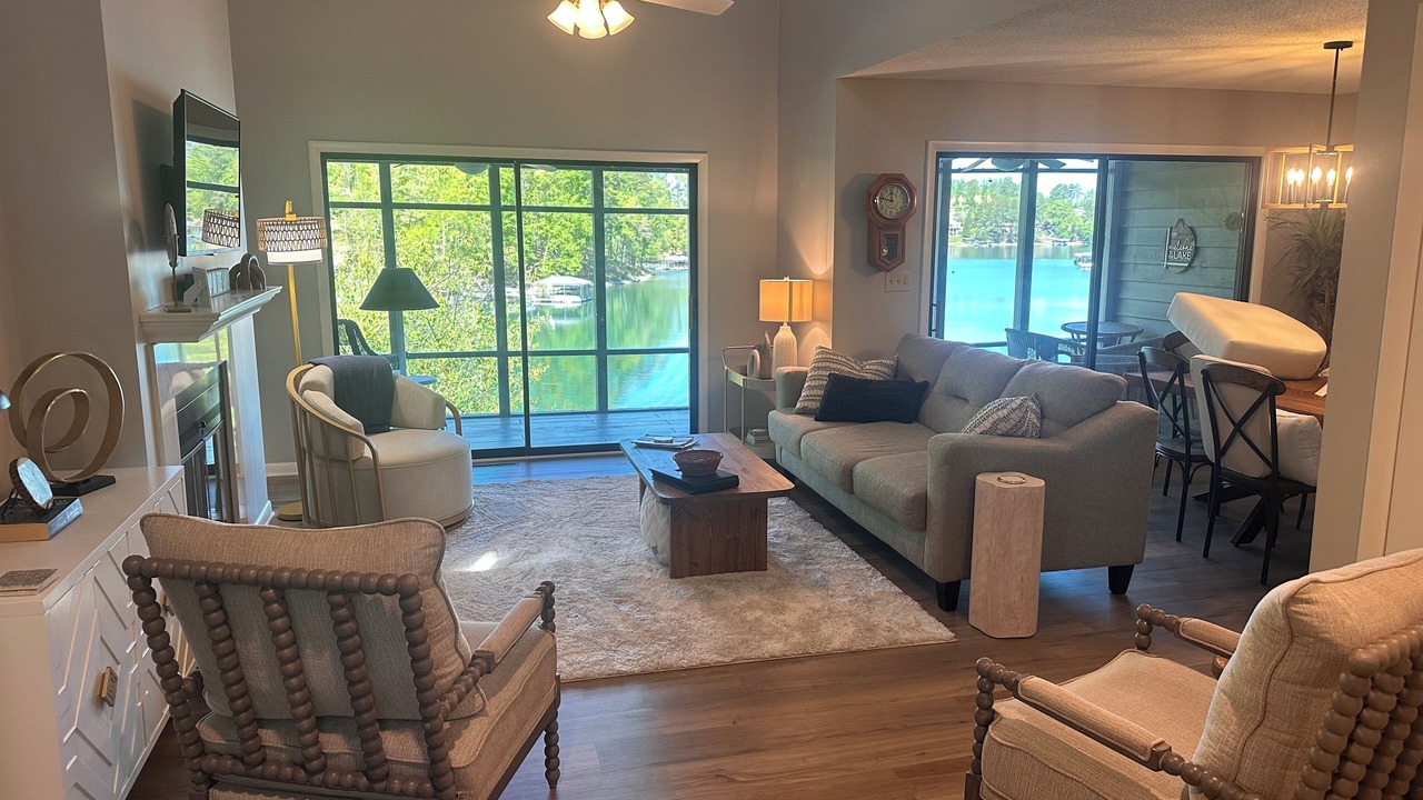Photo of Livingroom in Normandy Shores