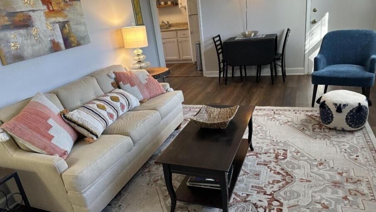 Photo of Livingroom in Southwest Raleigh