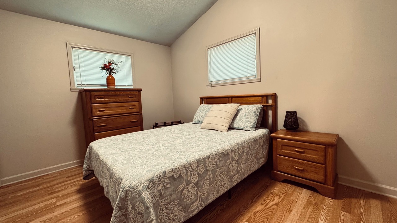 Photo of Bedroom in Utica