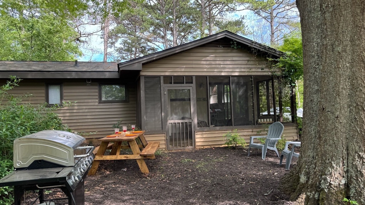Photo of Outdoor in Utica