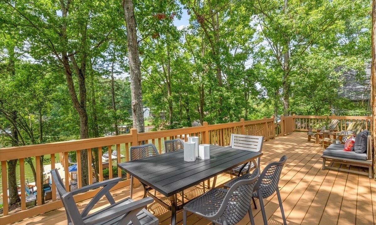Photo of Outdoor in New London