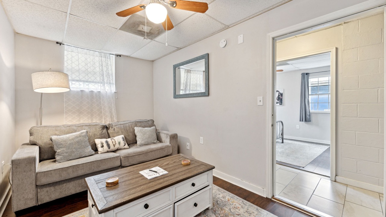 Photo of Livingroom in Savannah Victorian District