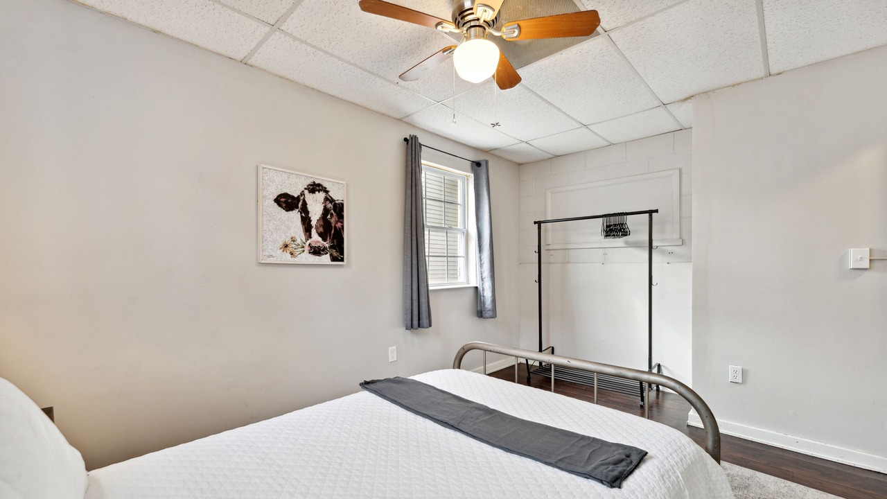 Photo of Bedroom in Savannah Victorian District
