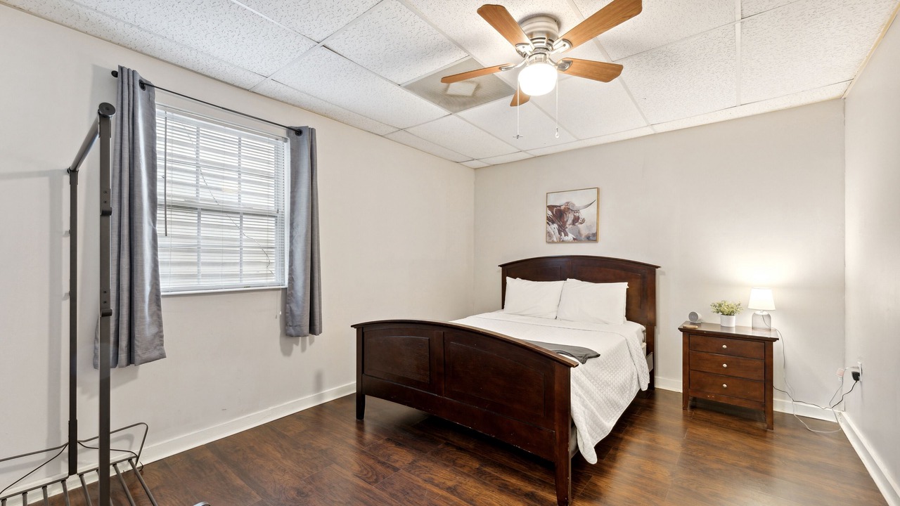 Photo of Bedroom in Savannah Victorian District