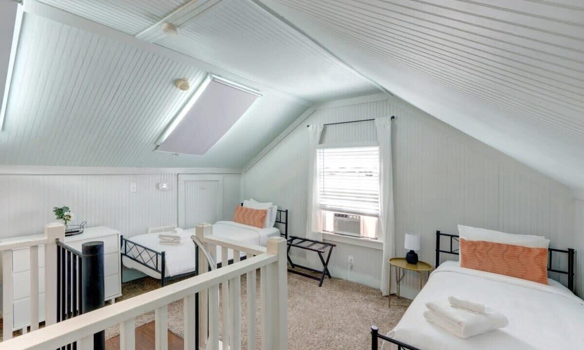 Photo of Bedroom in Beach Institute
