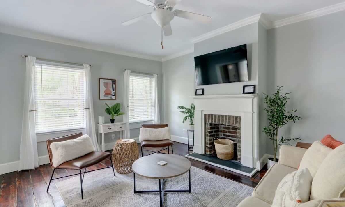 Photo of Livingroom in Beach Institute