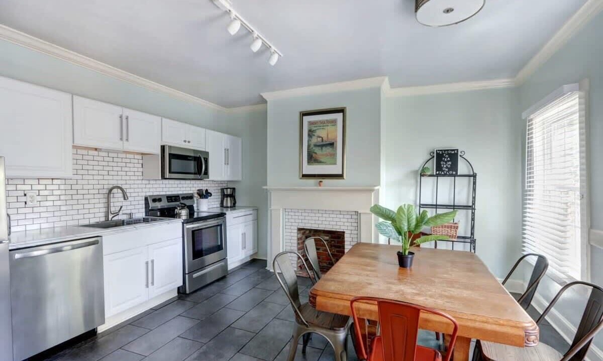 Photo of Kitchen in Beach Institute