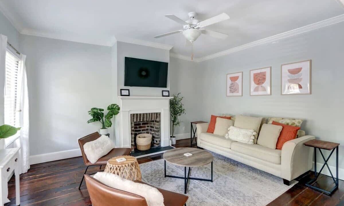 Photo of Livingroom in Beach Institute