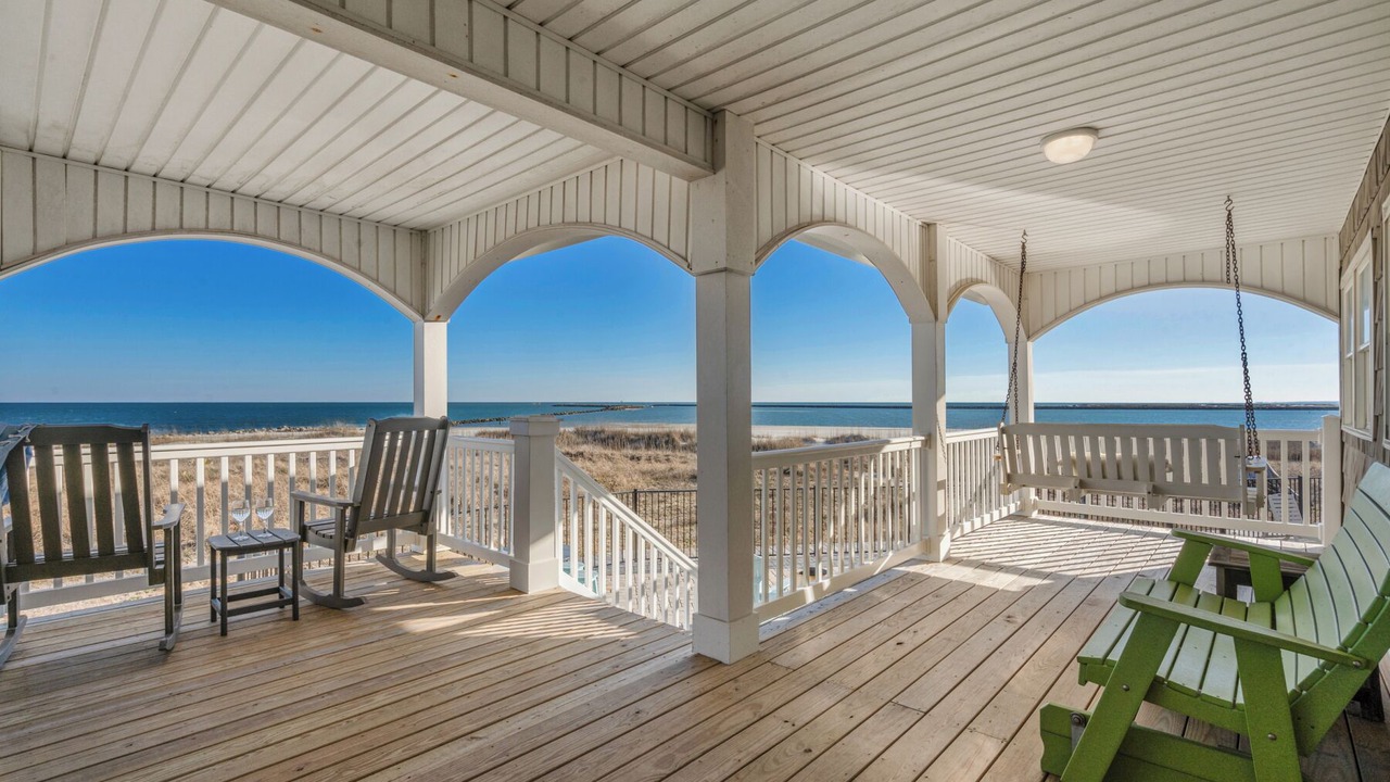 Photo of Patio Balcony in Inlet Harbour