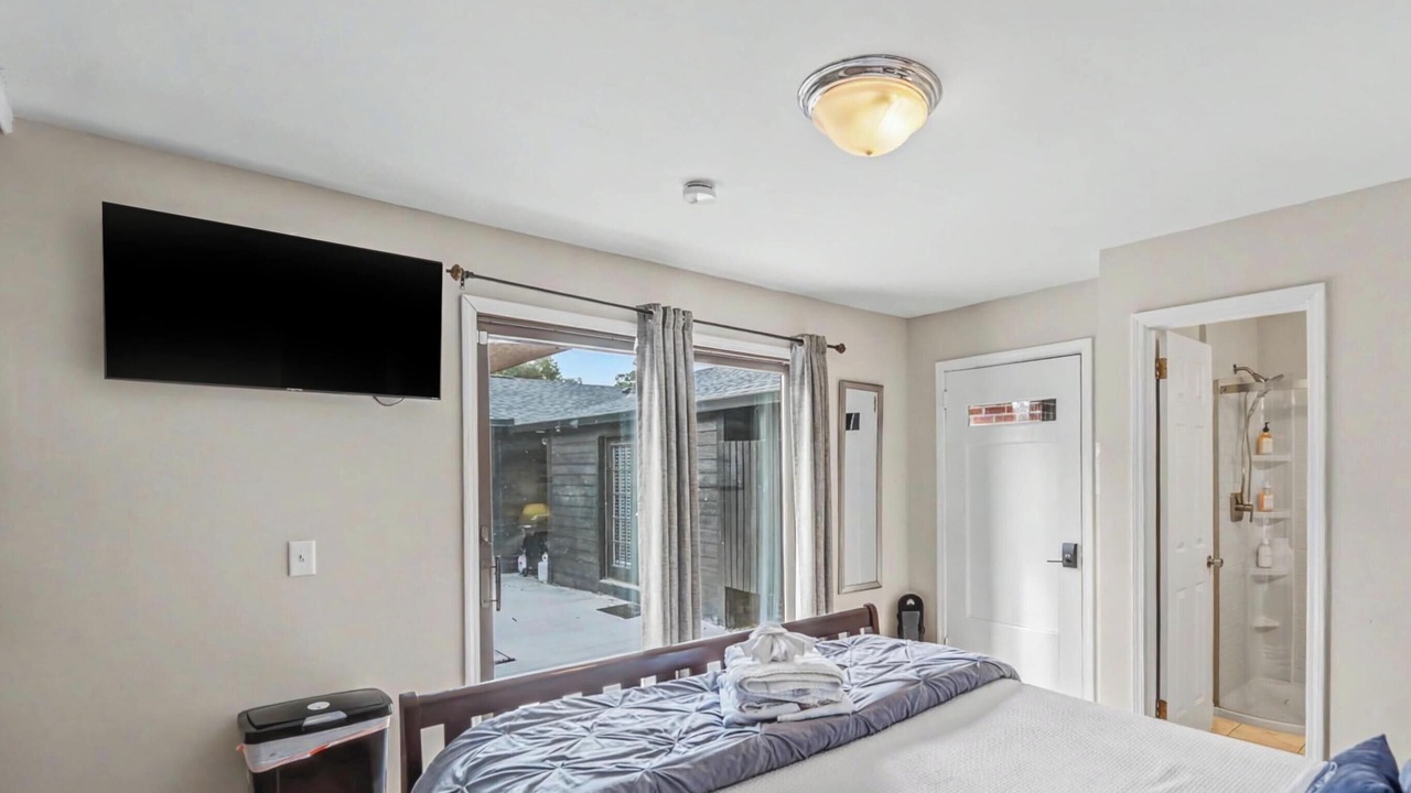 Photo of Bedroom in Mossy Oaks