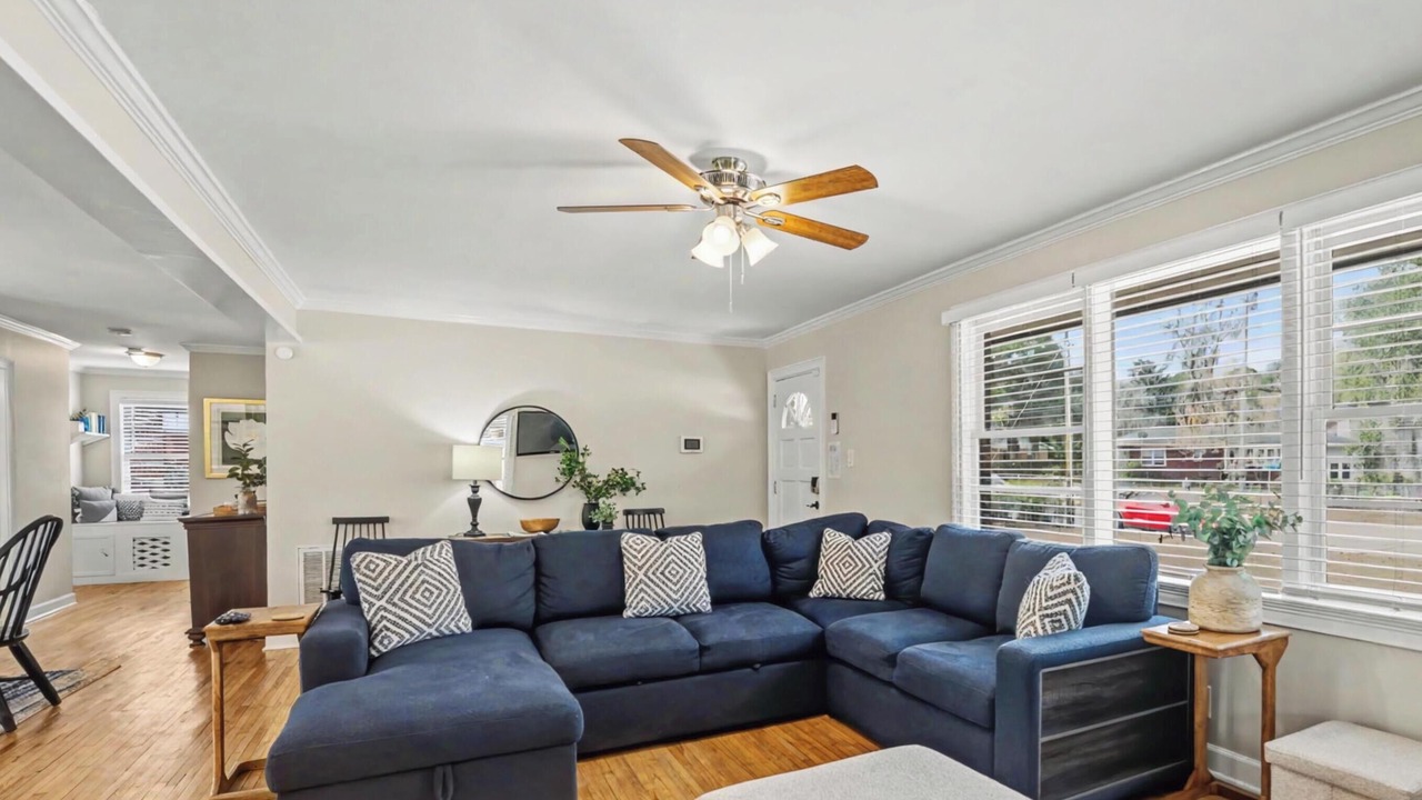 Photo of Livingroom in Mossy Oaks