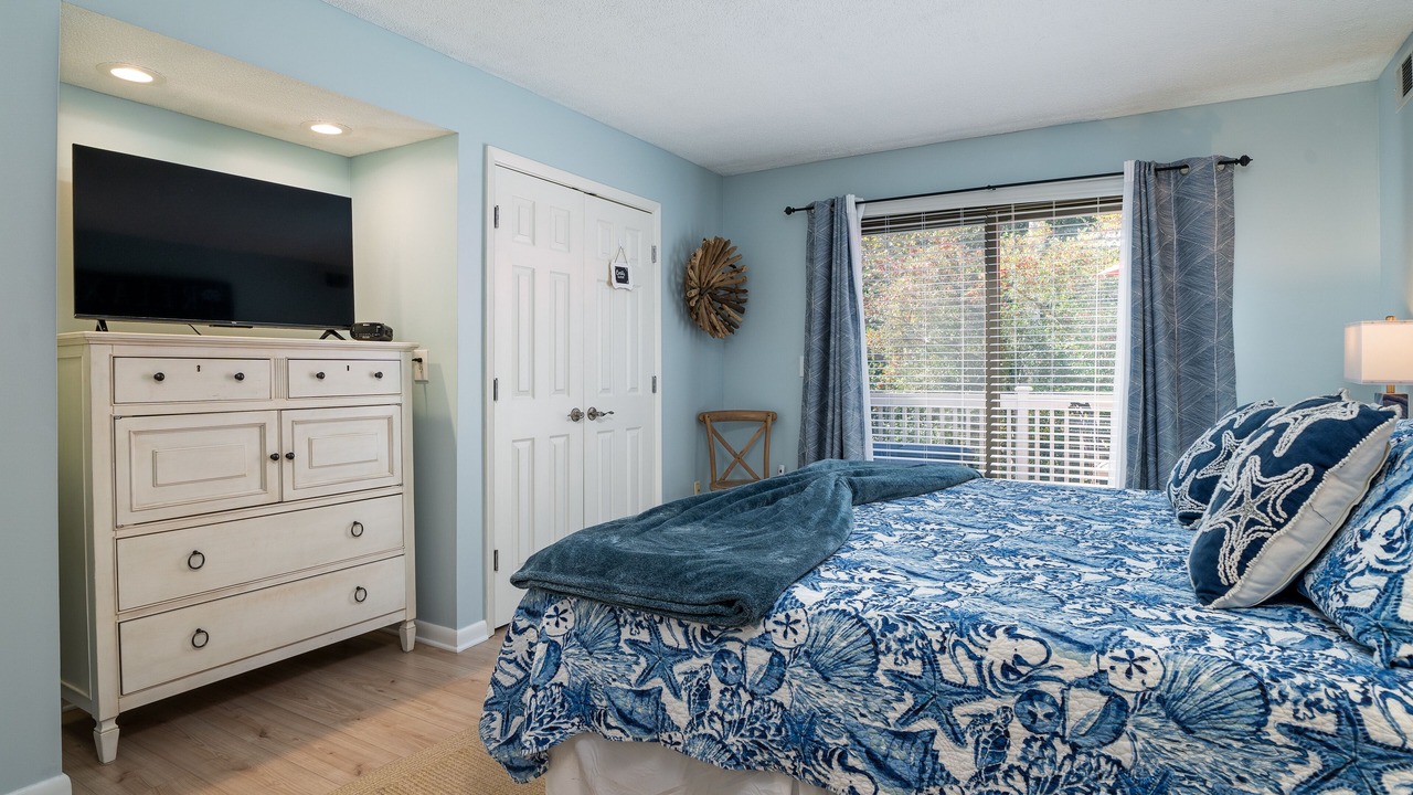Photo of Bedroom in Spinnaker Beachhouses