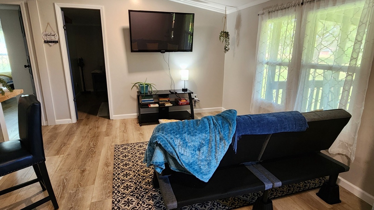 Photo of Livingroom in Whiteville