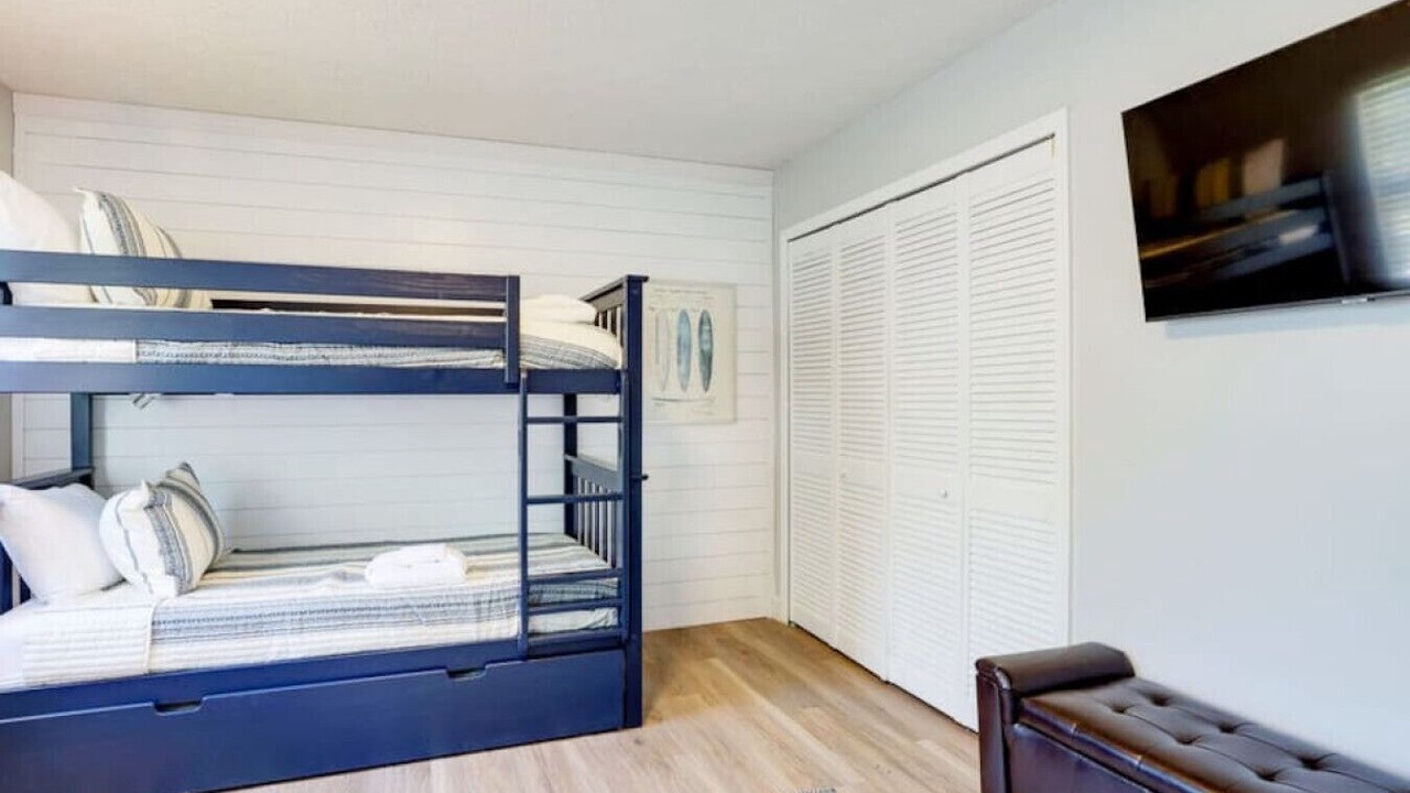 Photo of Bedroom in Whitemarsh Island