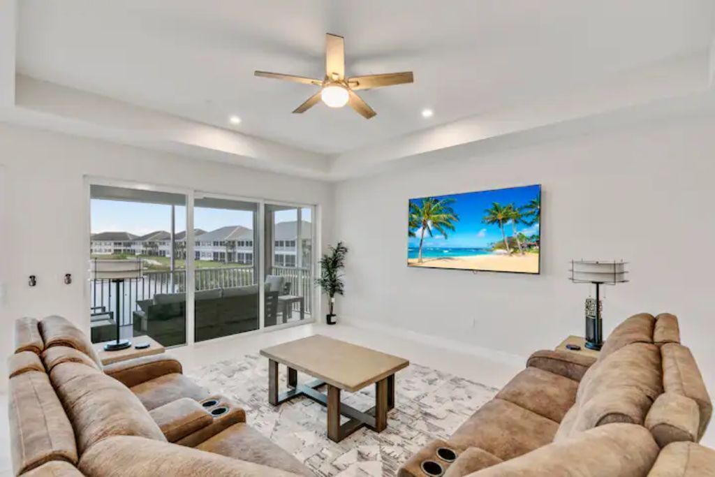 Photo of Livingroom in Naples