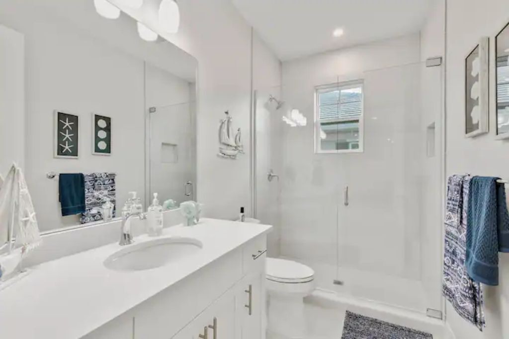 Photo of Bathroom in Naples