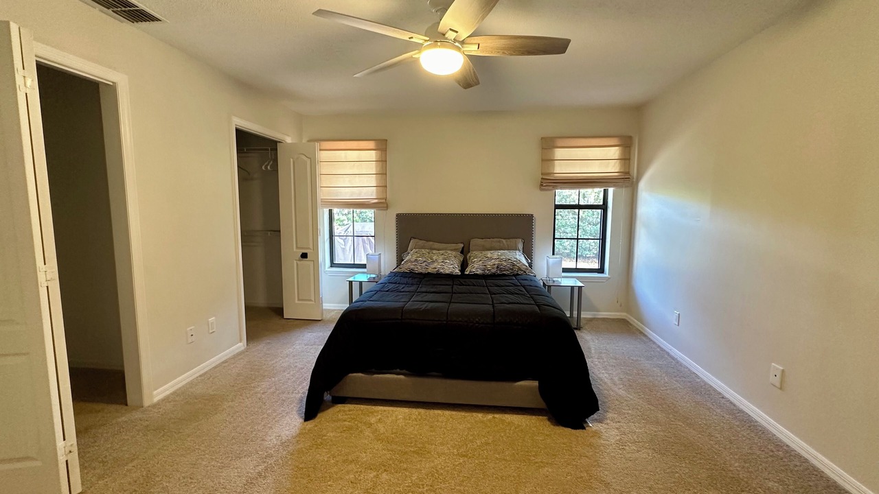 Photo of Bedroom in Silver Oaks