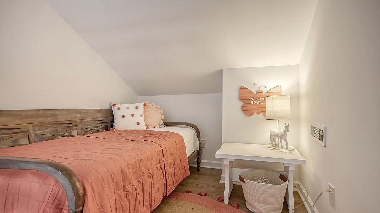 Photo of Bedroom in Ocean Ridge