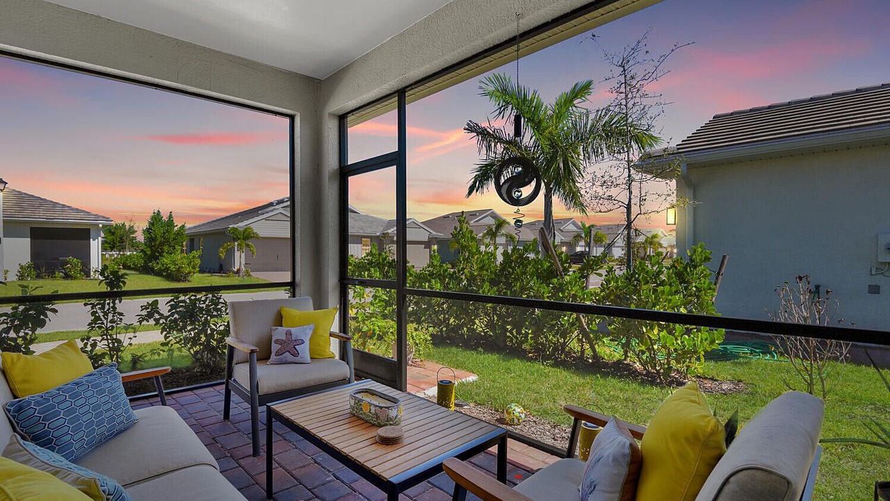 Photo of Livingroom in Naples