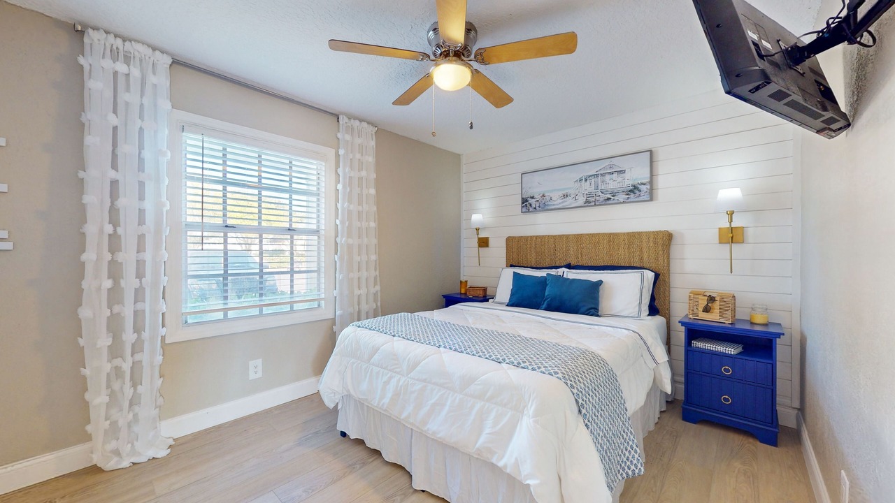 Photo of Bedroom in Coquina Key