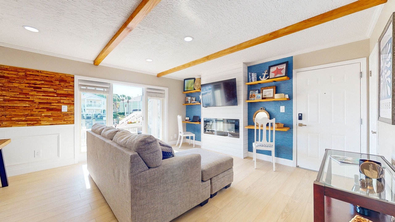 Photo of Livingroom in Coquina Key