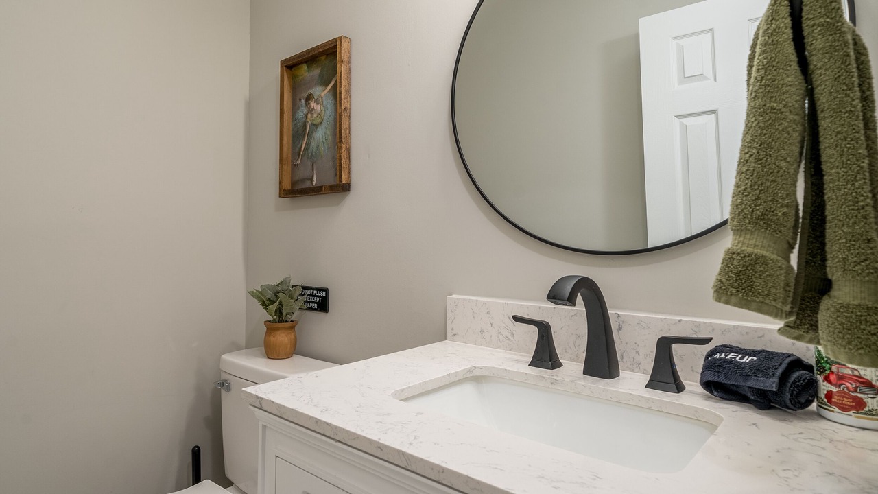 Photo of Bathroom in Oakwood
