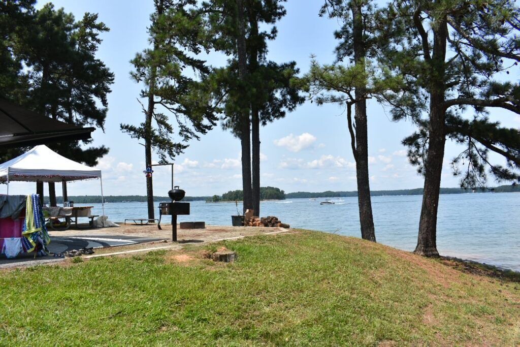 Photo of Outdoor in Oakwood