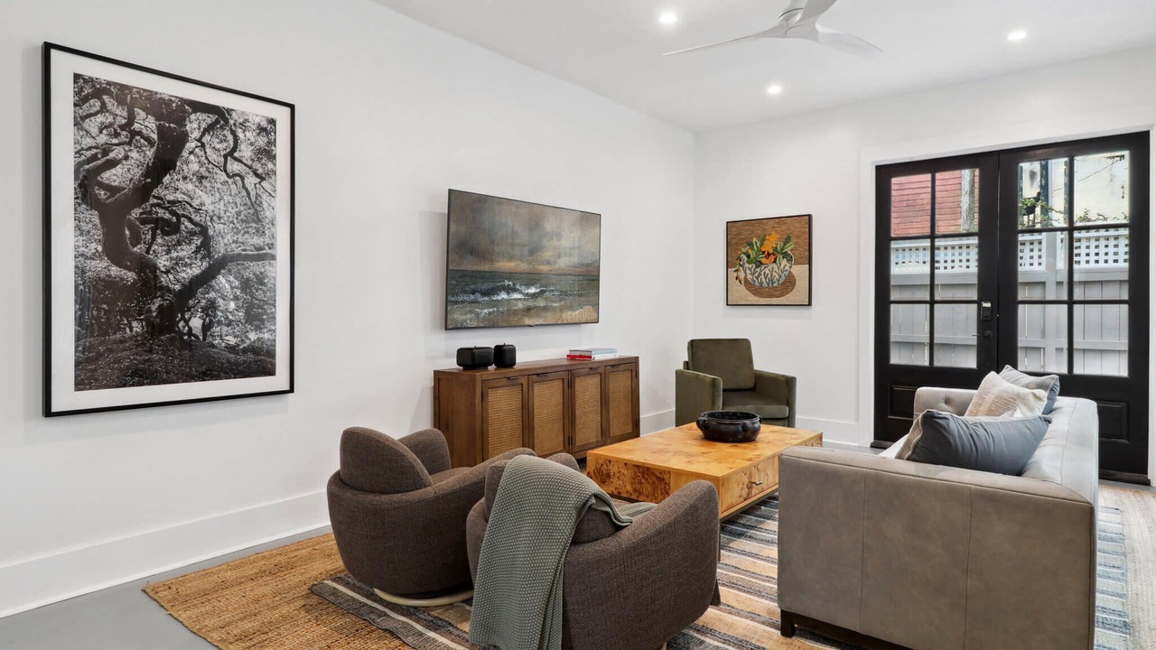 Photo of Livingroom in Historic Downtown Savannah