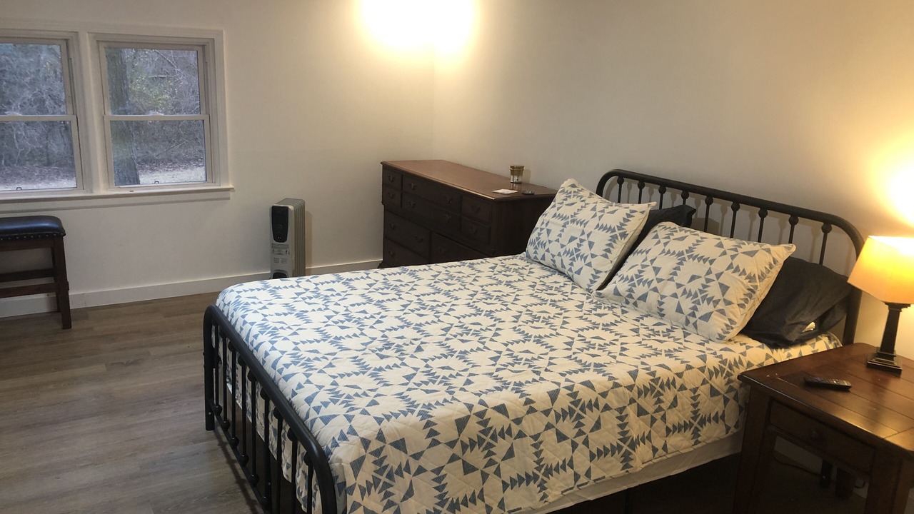 Photo of Bedroom in Salem