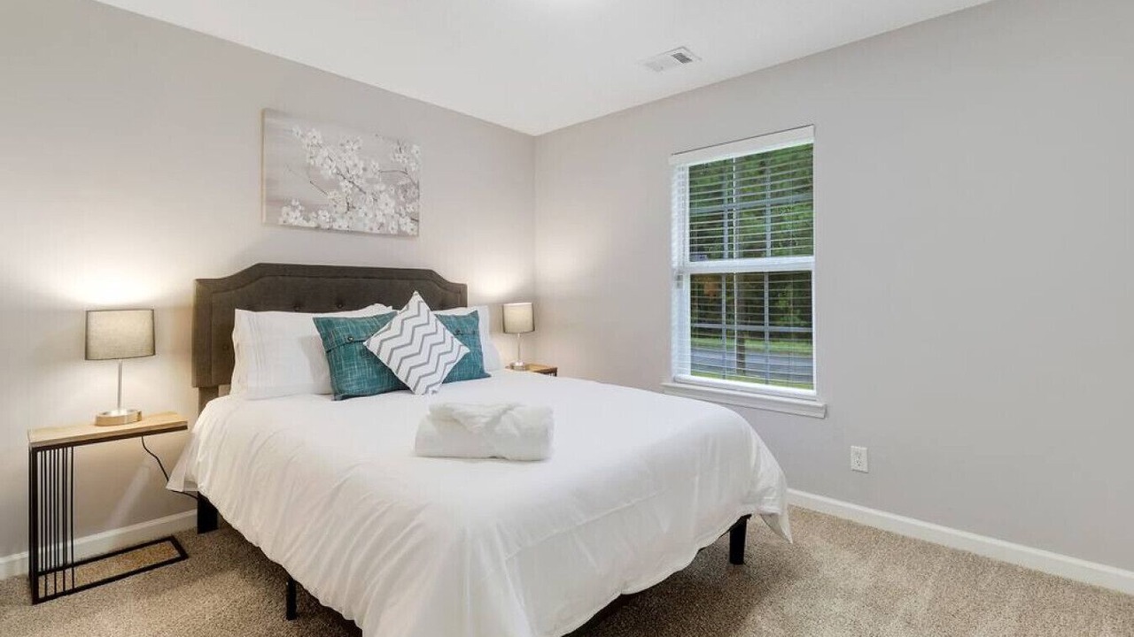Photo of Bedroom in Pooler