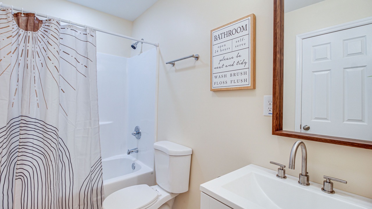 Photo of Bathroom in Garden City