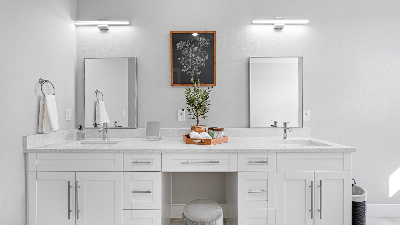 Photo of Bathroom in Mariner