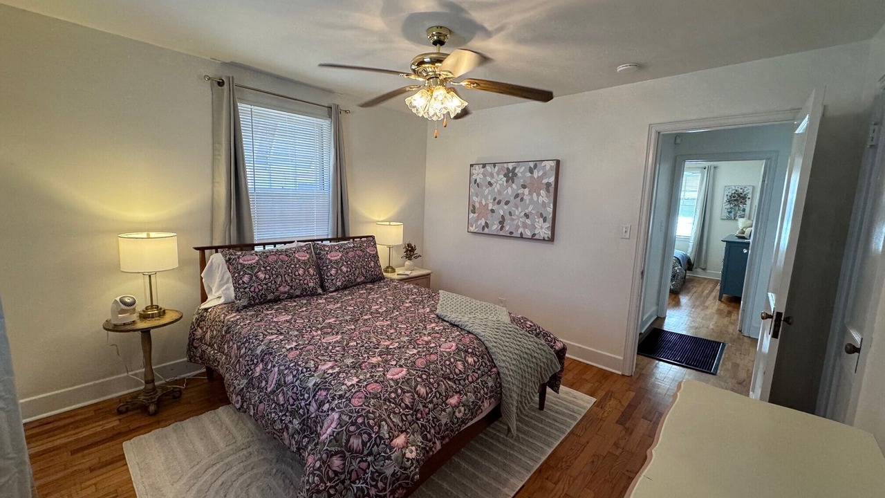 Photo of Bedroom in Midtown